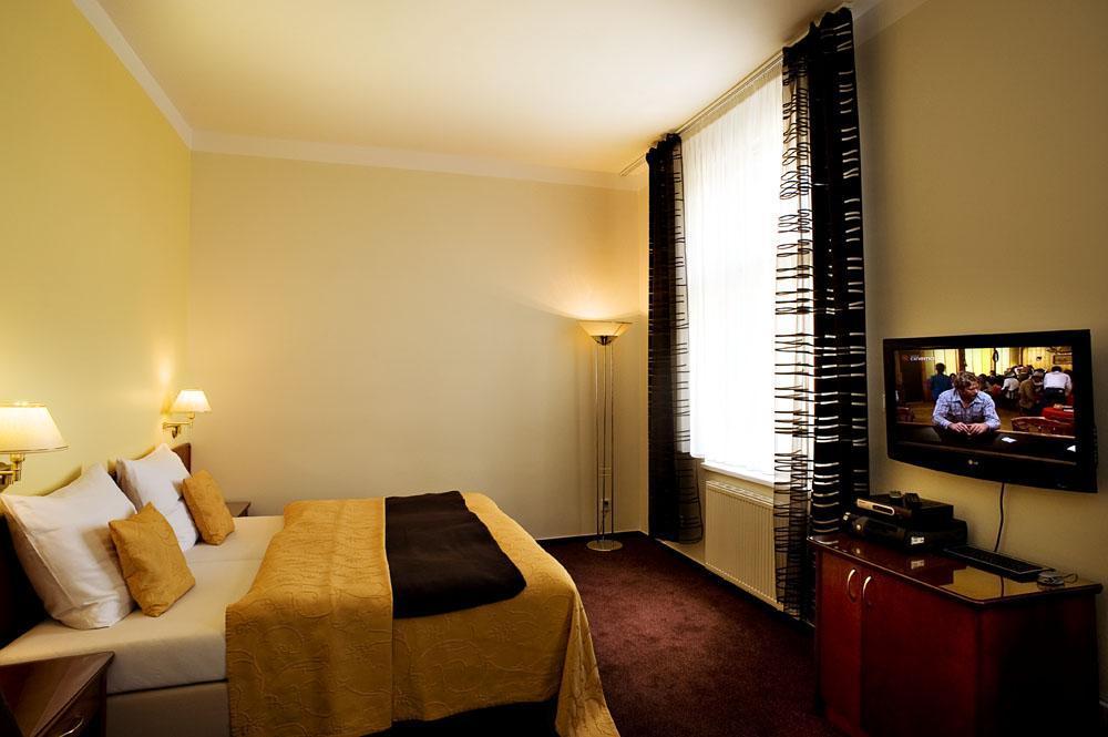 Hotel Andel Прага Экстерьер фото