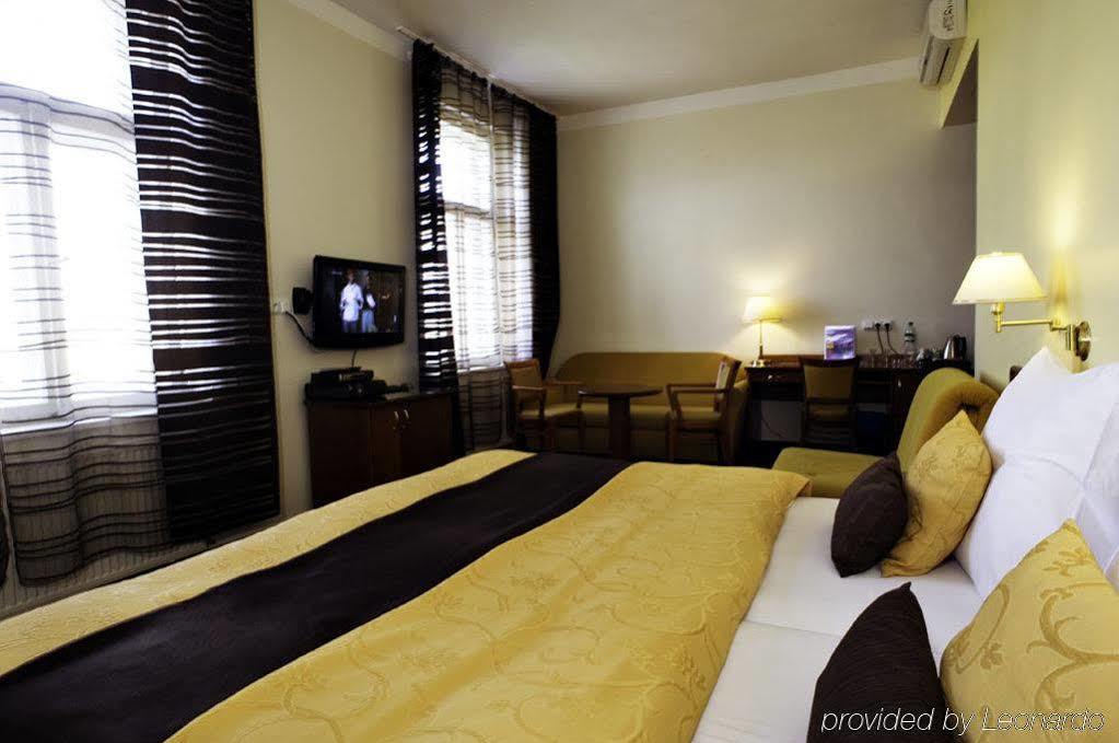Hotel Andel Прага Экстерьер фото