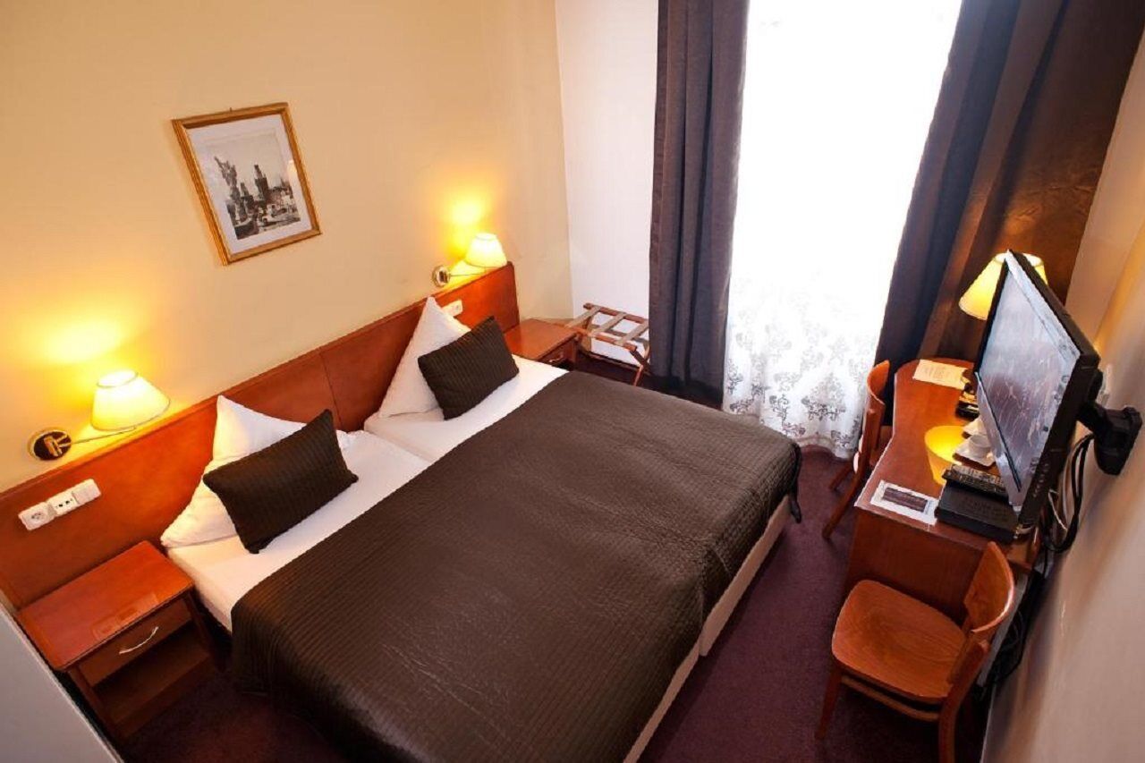 Hotel Andel Прага Экстерьер фото
